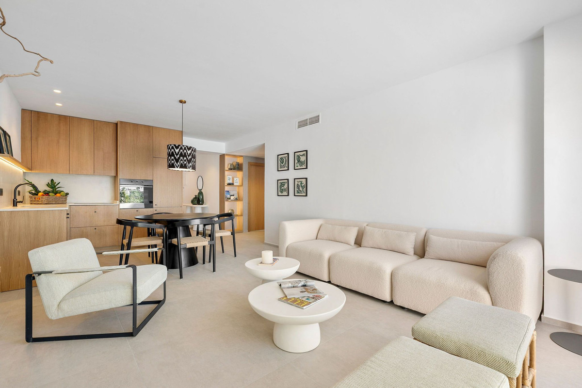 3 Bed Apartment for sale in Nueva Andalucía Costa Del Sol, Málaga, Spain