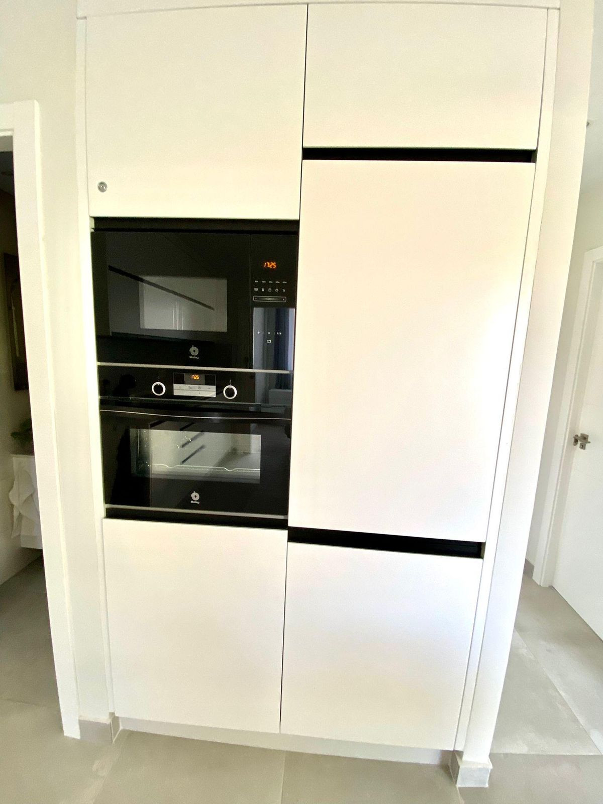 2 Bed Apartment for sale in Marbella Costa Del Sol, Málaga, Spain