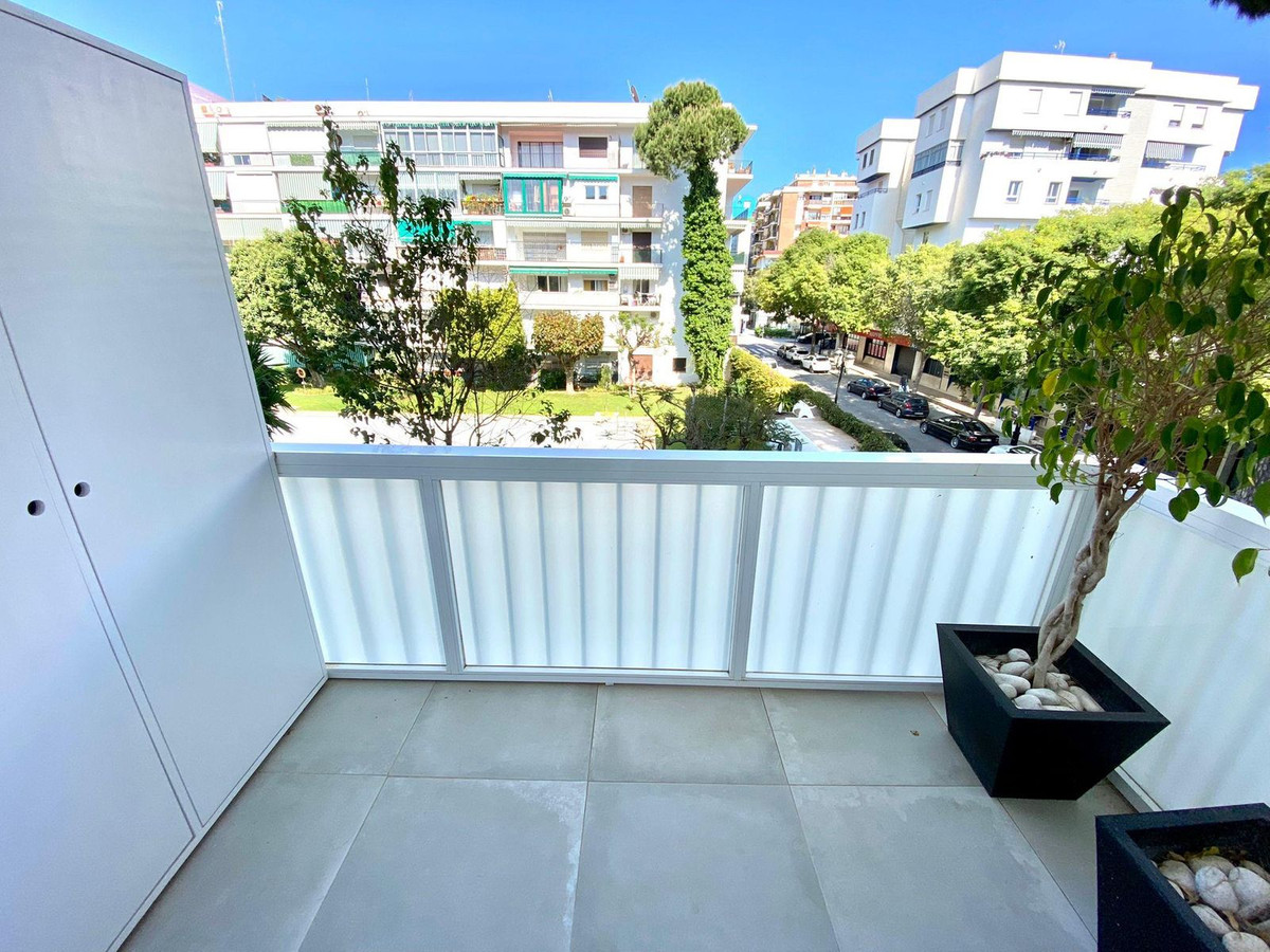 2 Bed Apartment for sale in Marbella Costa Del Sol, Málaga, Spain