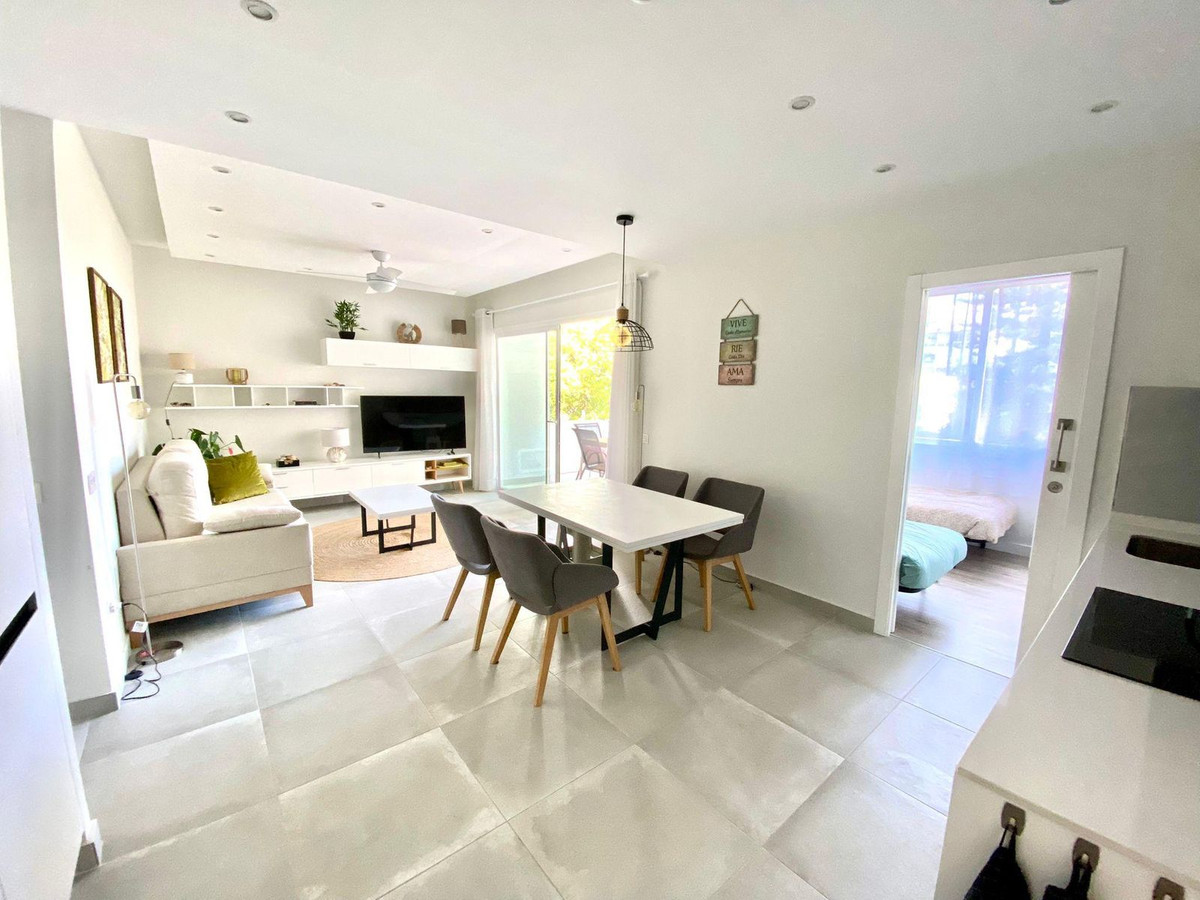 2 Bed Apartment for sale in Marbella Costa Del Sol, Málaga, Spain