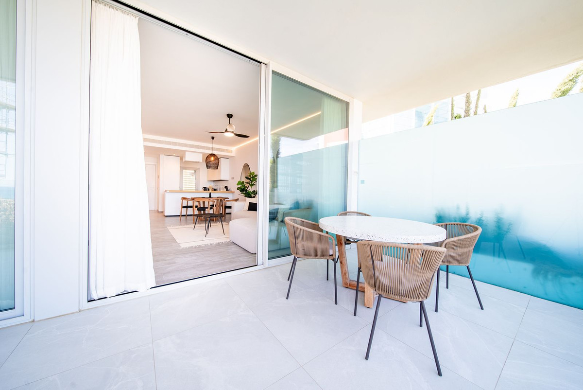 Se vende Apartamento Planta Baja de 2 dormitorios en Costa Del Sol, Málaga, España
