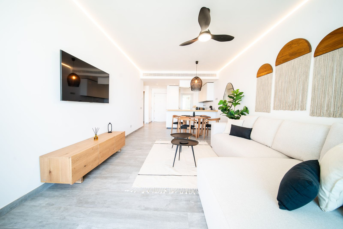 Se vende Apartamento Planta Baja de 2 dormitorios en Costa Del Sol, Málaga, España