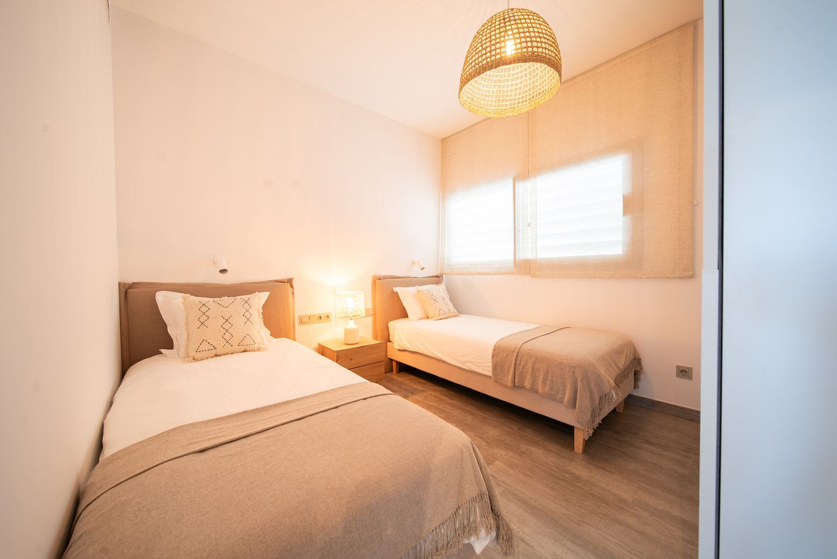 Se vende Apartamento Planta Baja de 2 dormitorios en Costa Del Sol, Málaga, España