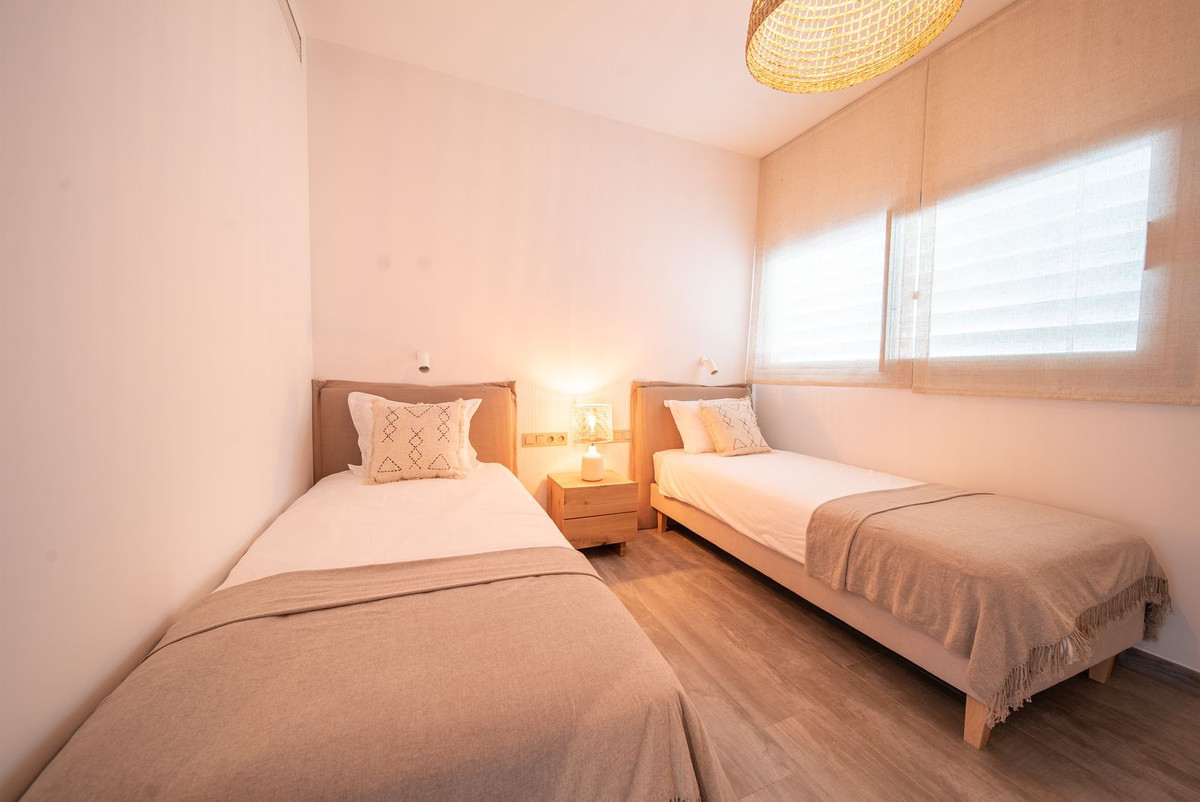 Se vende Apartamento Planta Baja de 2 dormitorios en Costa Del Sol, Málaga, España