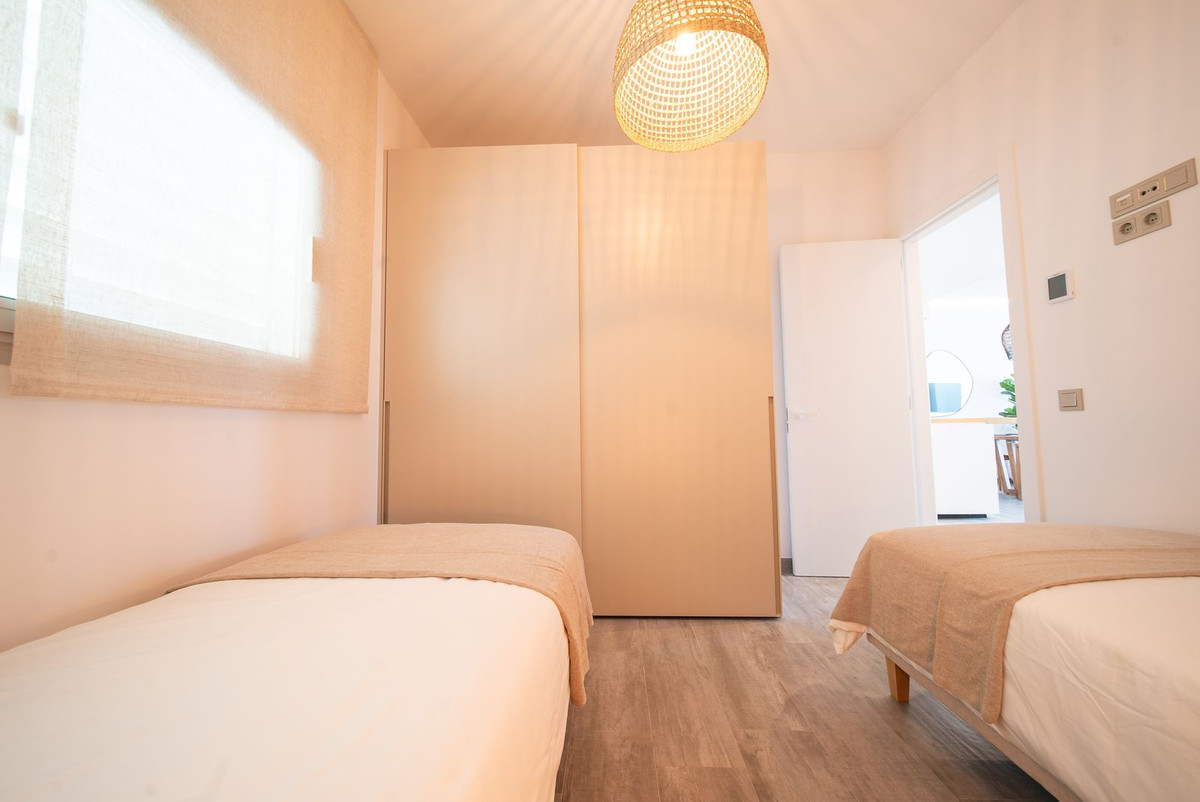 Se vende Apartamento Planta Baja de 2 dormitorios en Costa Del Sol, Málaga, España