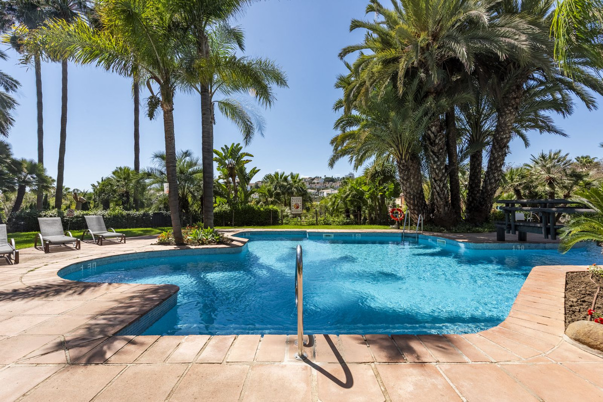 Se vende Apartamento Planta Media de 2 dormitorios en Costa Del Sol, Málaga, España