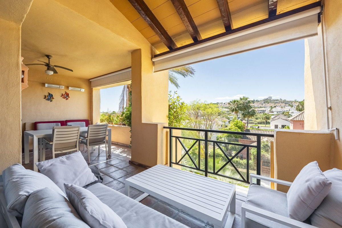 Se vende Apartamento Planta Media de 2 dormitorios en Costa Del Sol, Málaga, España