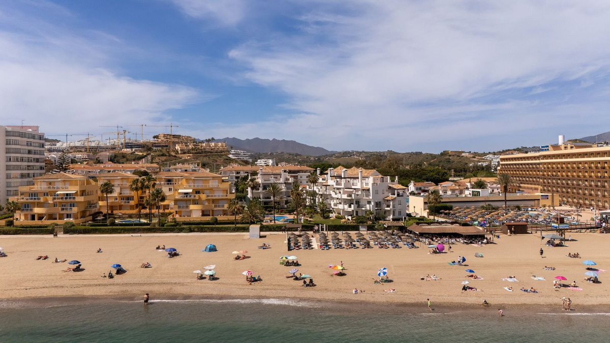 3 Bed Apartment for sale in La Cala De Mijas Costa Del Sol, Málaga, Spain