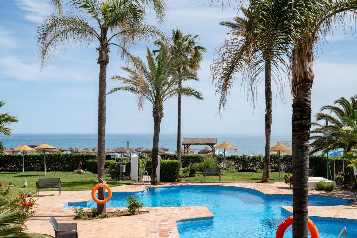 3 Bed Apartment for sale in La Cala De Mijas Costa Del Sol, Málaga, Spain