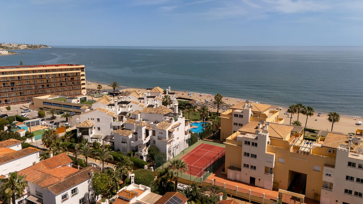 3 Bed Apartment for sale in La Cala De Mijas Costa Del Sol, Málaga, Spain