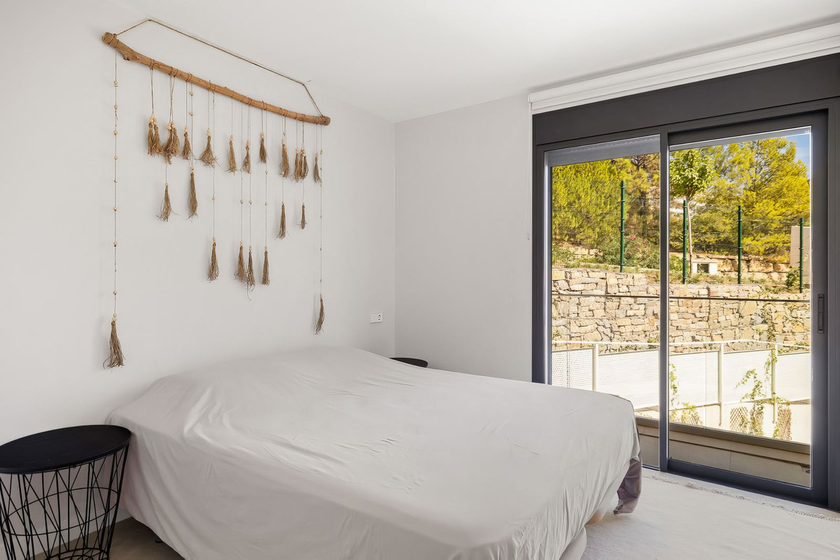 2 Bed Apartment for sale in Selwo Costa Del Sol, Málaga, Spain
