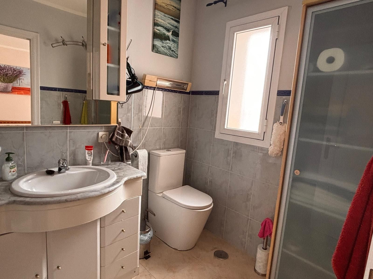 Se vende Apartamento en Planta Última de 1 dormitorios en Costa Del Sol, Málaga, España