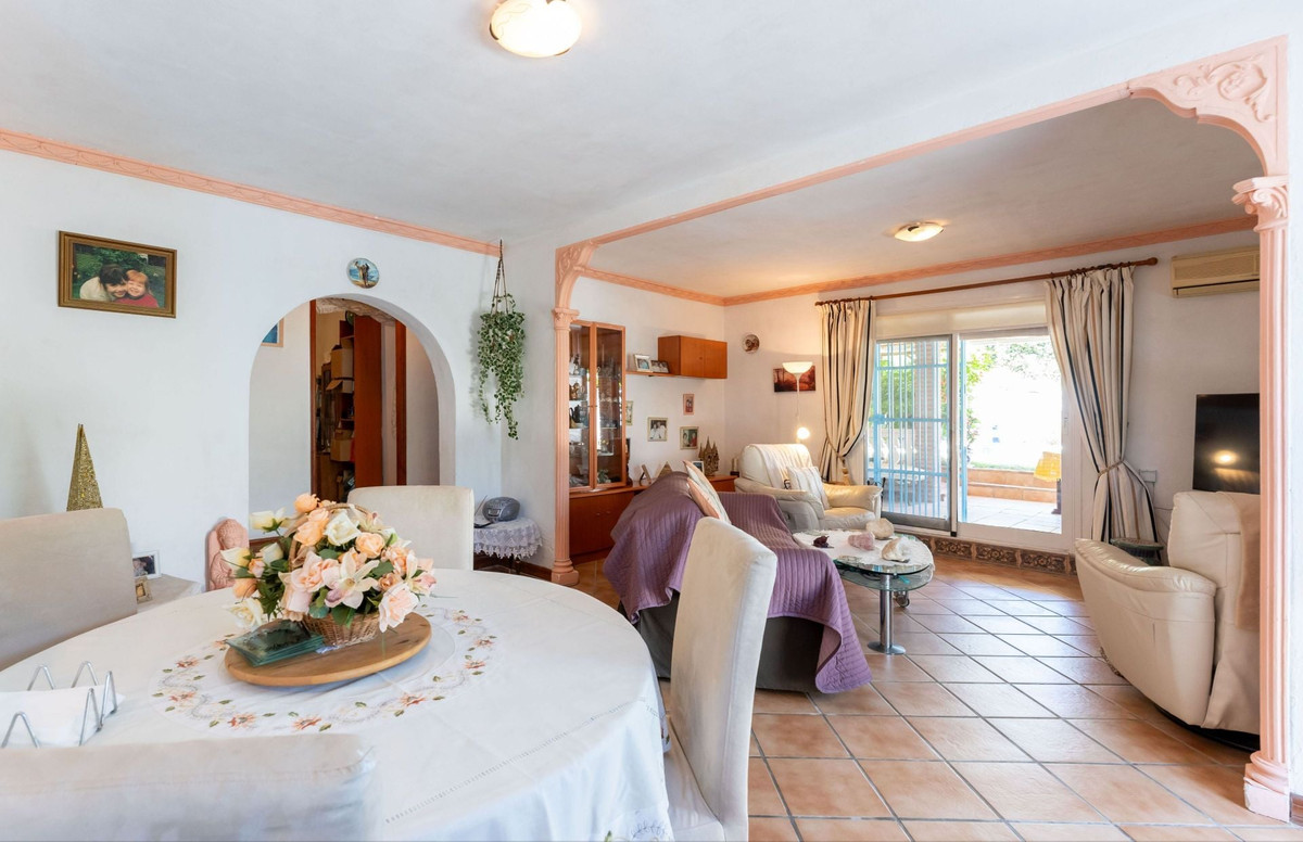 3 Bed Townhouse for sale in Coín Costa Del Sol, Málaga, Spain