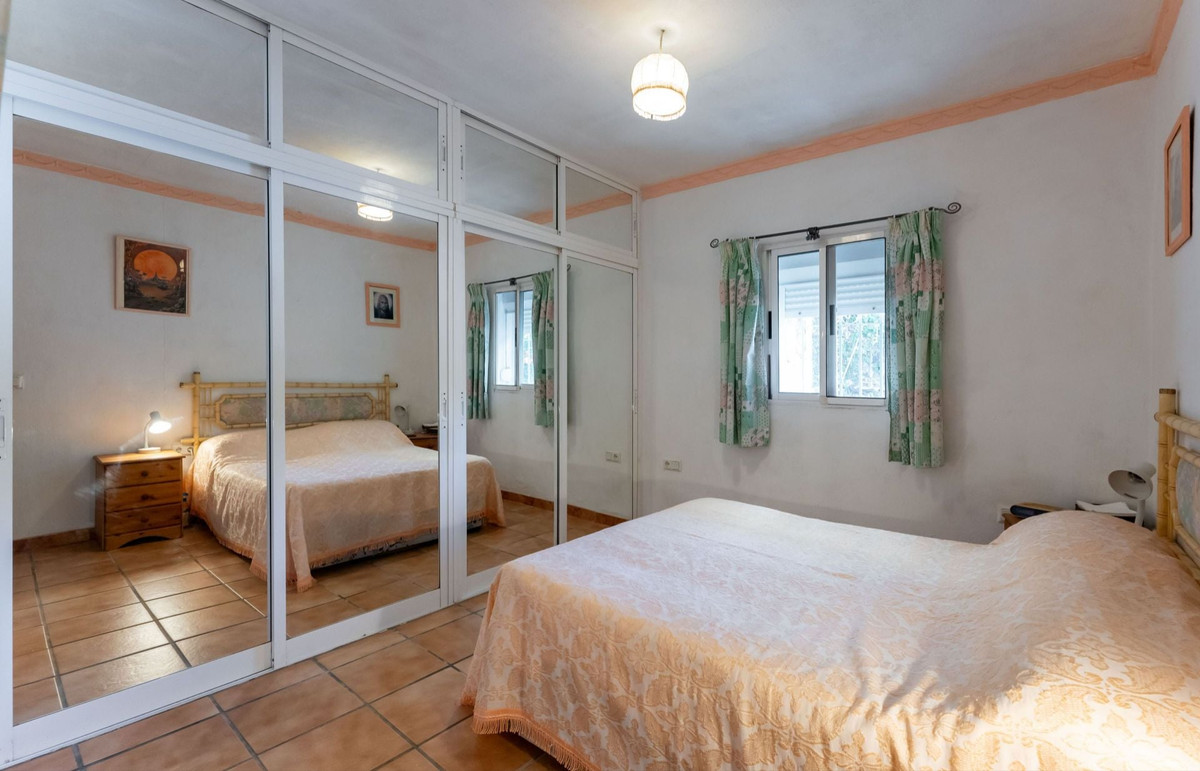 3 Bed Townhouse for sale in Coín Costa Del Sol, Málaga, Spain
