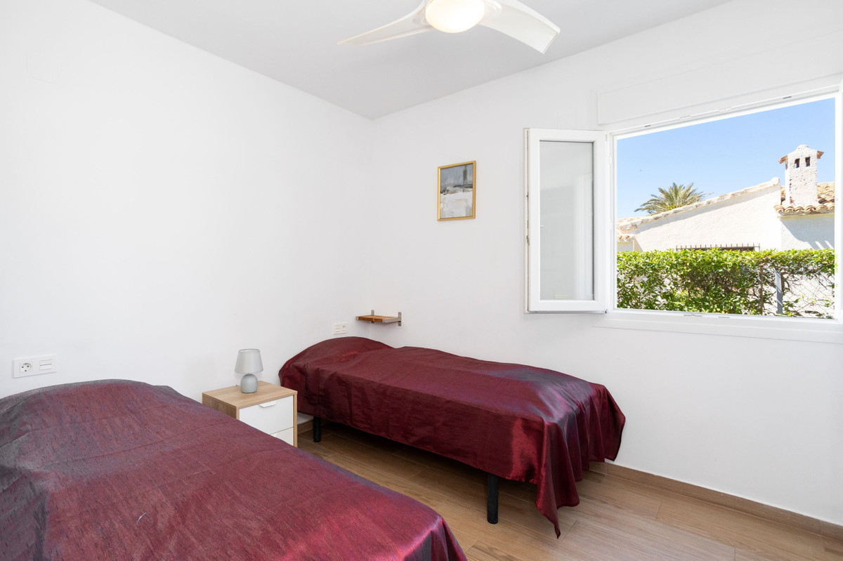 3 Bed Townhouse for sale in Playa Flamenca Costa Blanca, Alicante, Spain