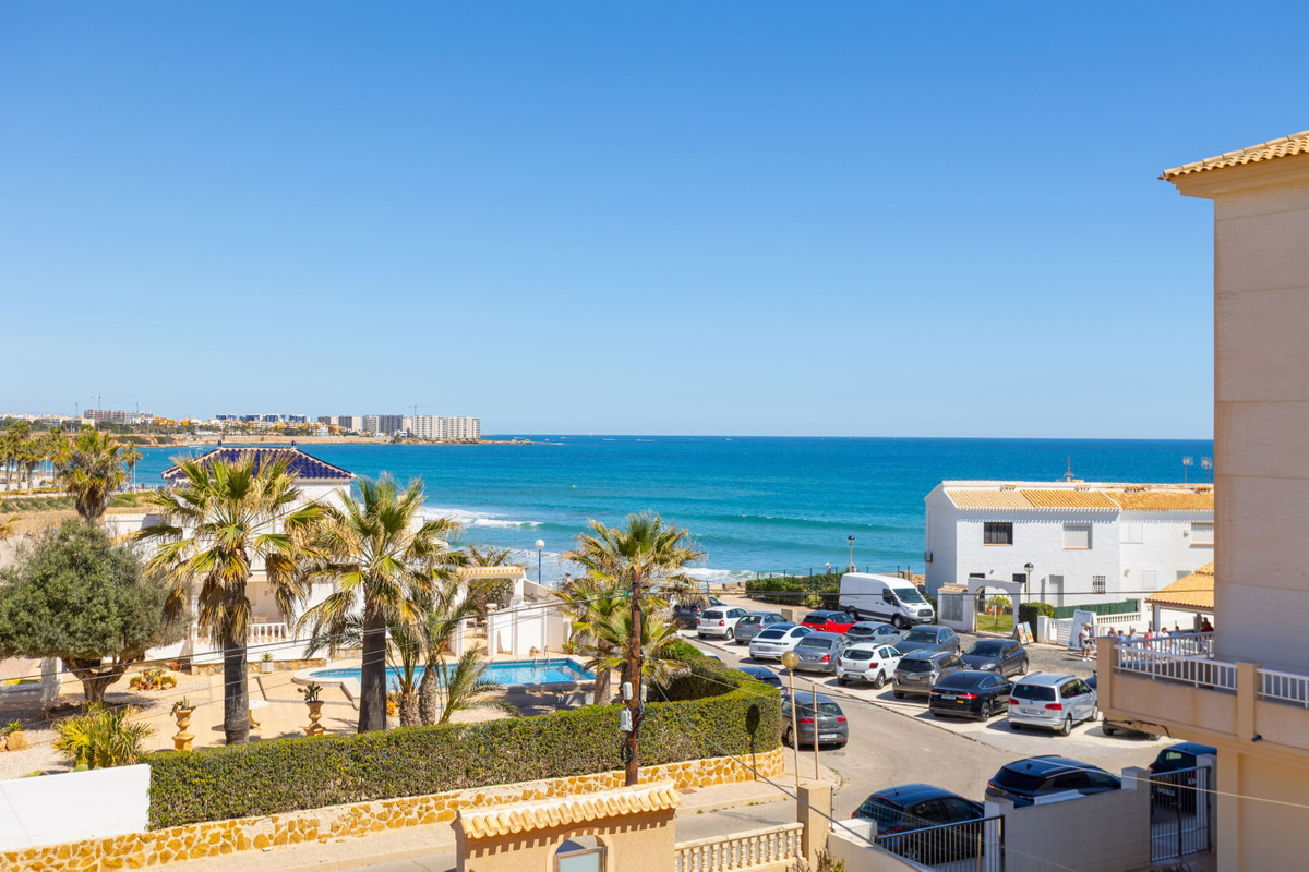 3 Bed Townhouse for sale in Playa Flamenca Costa Blanca, Alicante, Spain