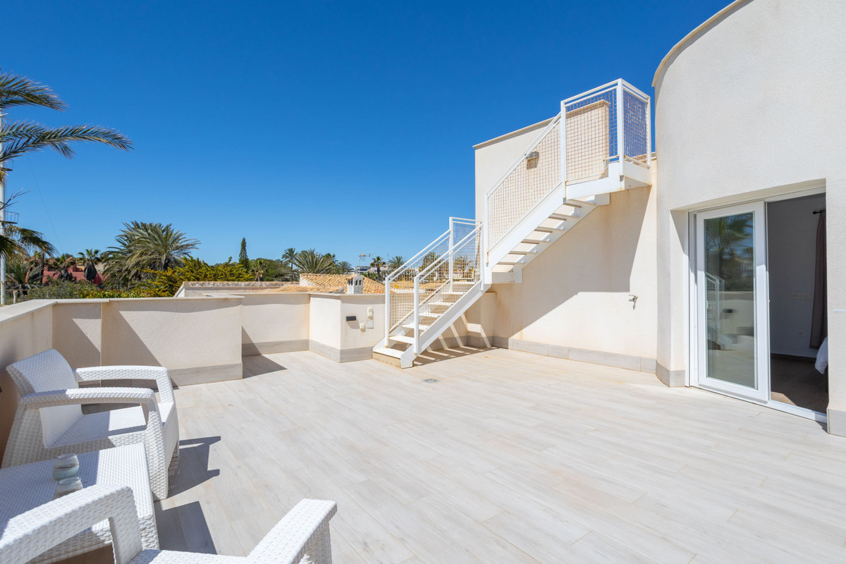 3 Bed Townhouse for sale in Playa Flamenca Costa Blanca, Alicante, Spain