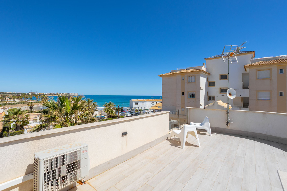 3 Bed Townhouse for sale in Playa Flamenca Costa Blanca, Alicante, Spain