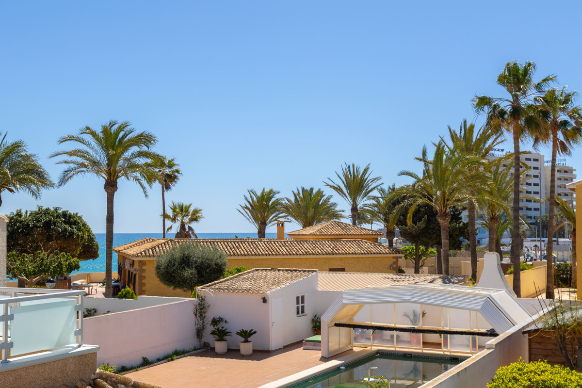 3 Bed Townhouse for sale in Playa Flamenca Costa Blanca, Alicante, Spain