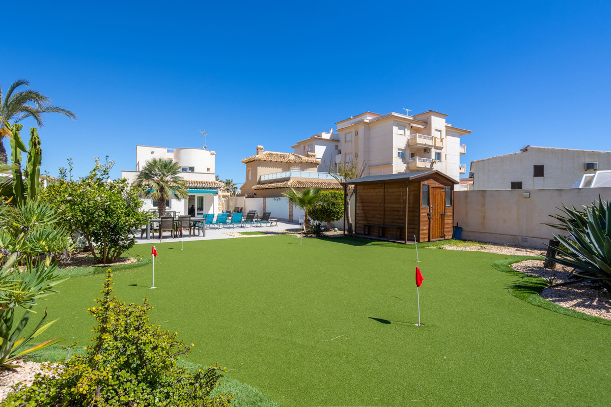 3 Bed Townhouse for sale in Playa Flamenca Costa Blanca, Alicante, Spain