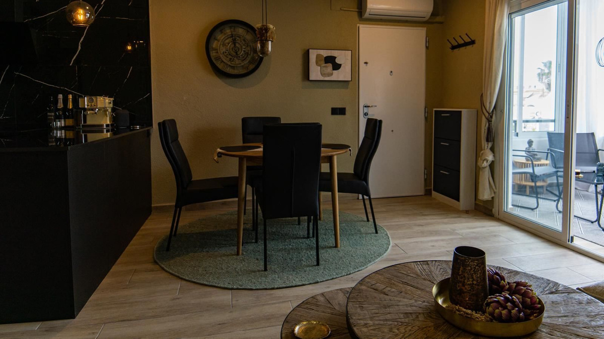 Se vende Apartamento Planta Media de 2 dormitorios en Costa Blanca, Alicante, España