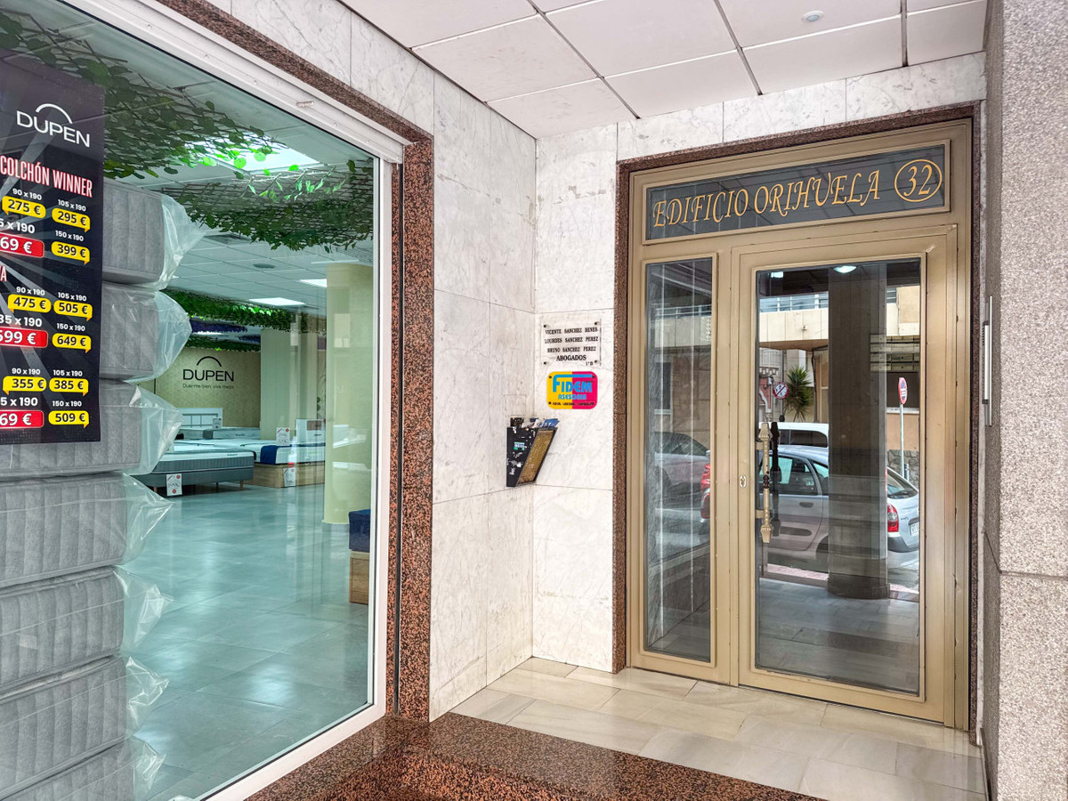 Se vende Apartamento Planta Baja de 3 dormitorios en Costa Blanca, Alicante, España