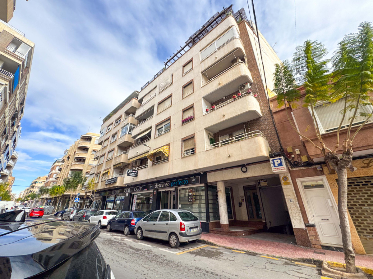 Se vende Apartamento Planta Baja de 3 dormitorios en Costa Blanca, Alicante, España