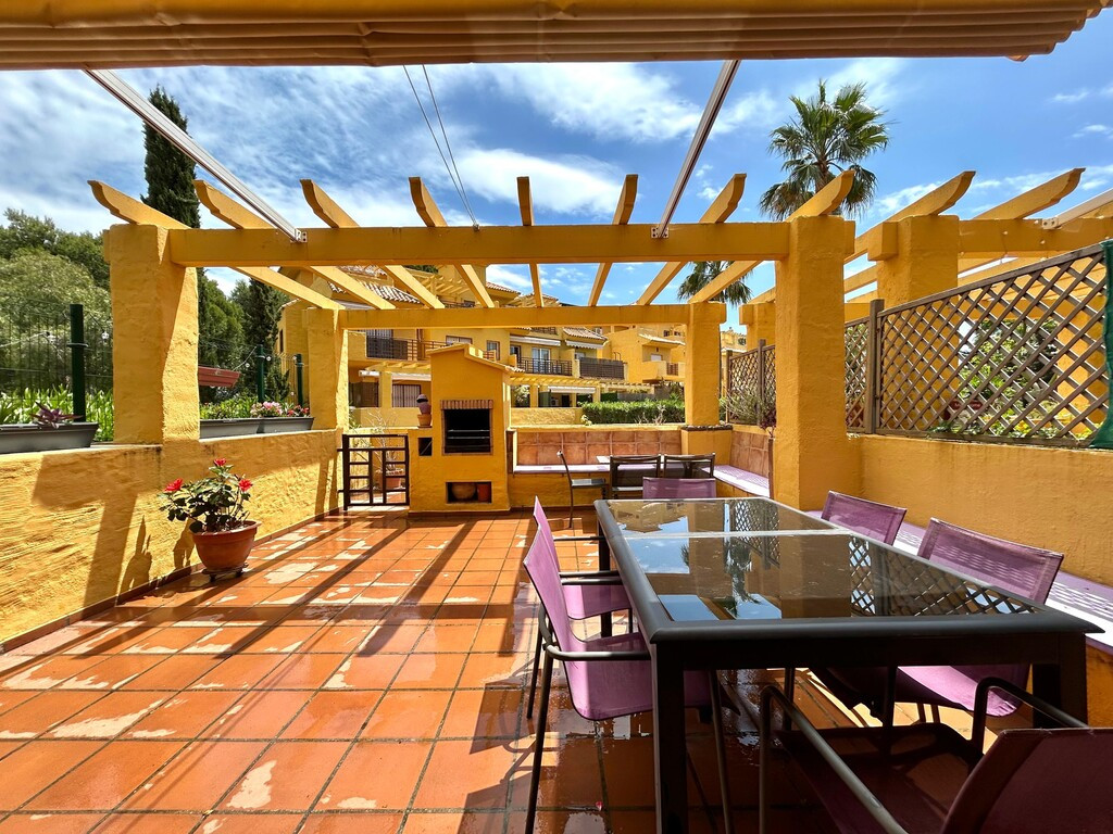 Se vende Pareada de 4 dormitorios en Costa Del Sol, Málaga, España