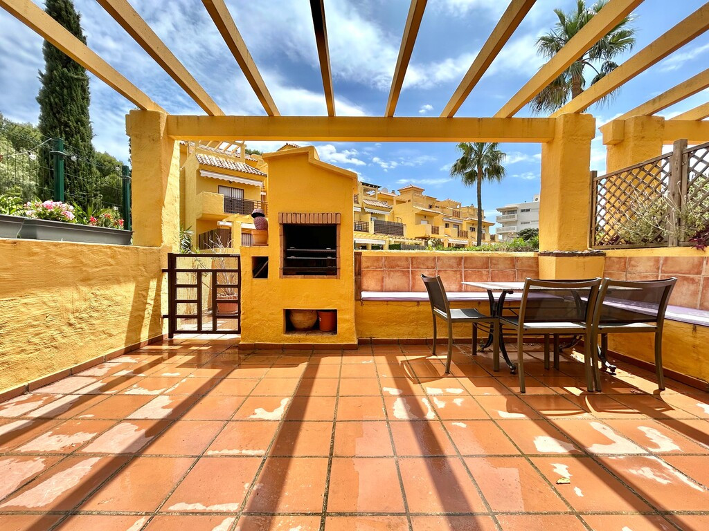 Se vende Pareada de 4 dormitorios en Costa Del Sol, Málaga, España