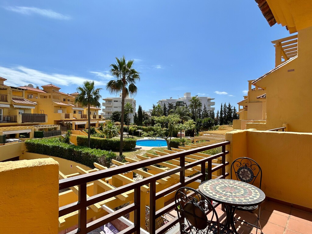 Se vende Pareada de 4 dormitorios en Costa Del Sol, Málaga, España