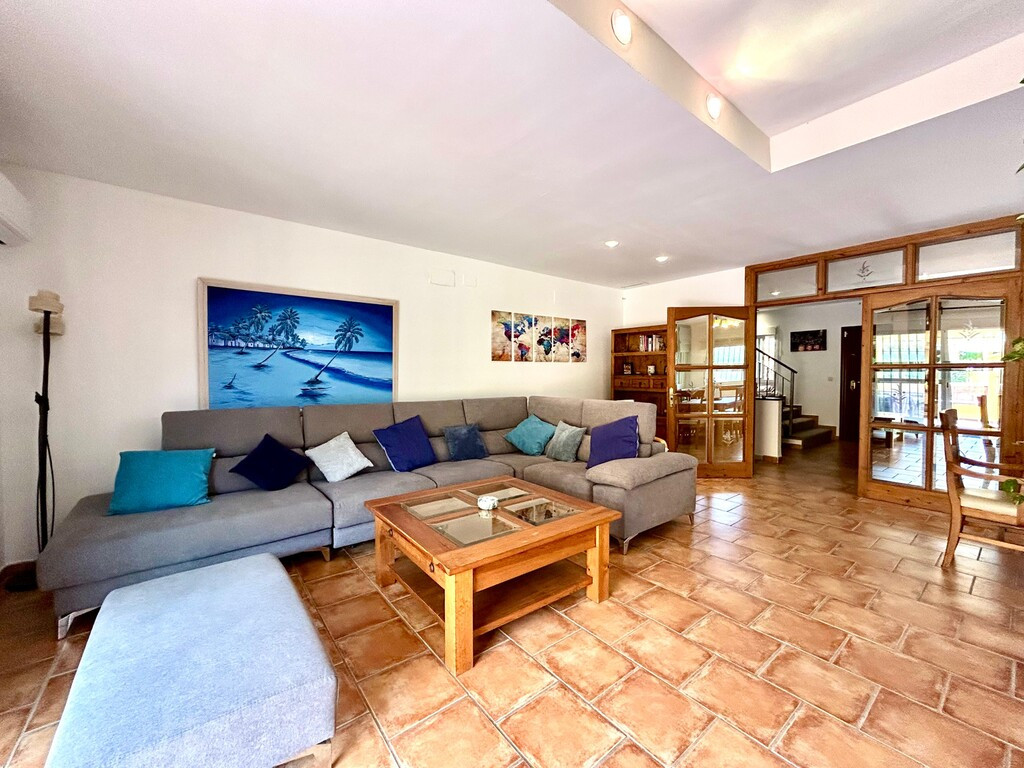Se vende Pareada de 4 dormitorios en Costa Del Sol, Málaga, España