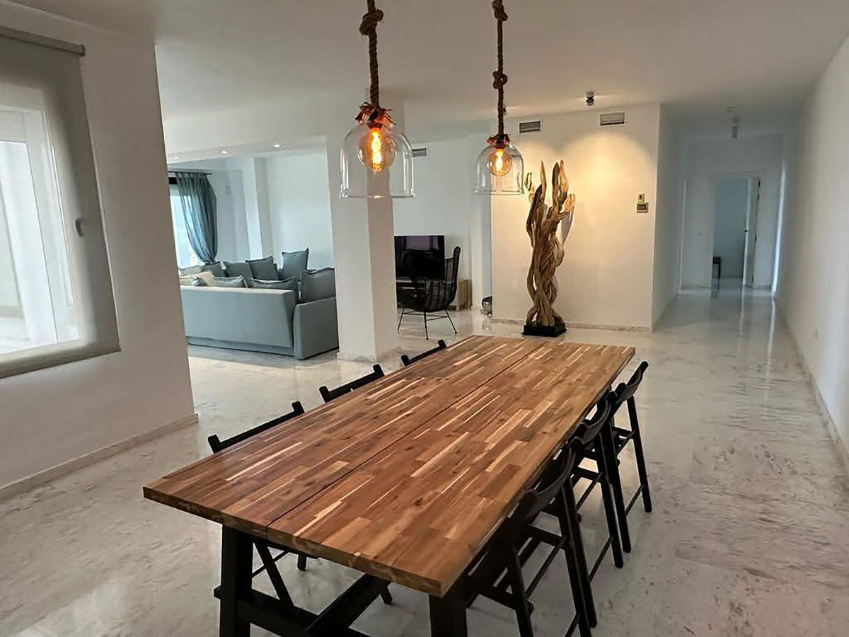 2 Bed Apartment for sale in La Mairena Costa Del Sol, Málaga, Spain