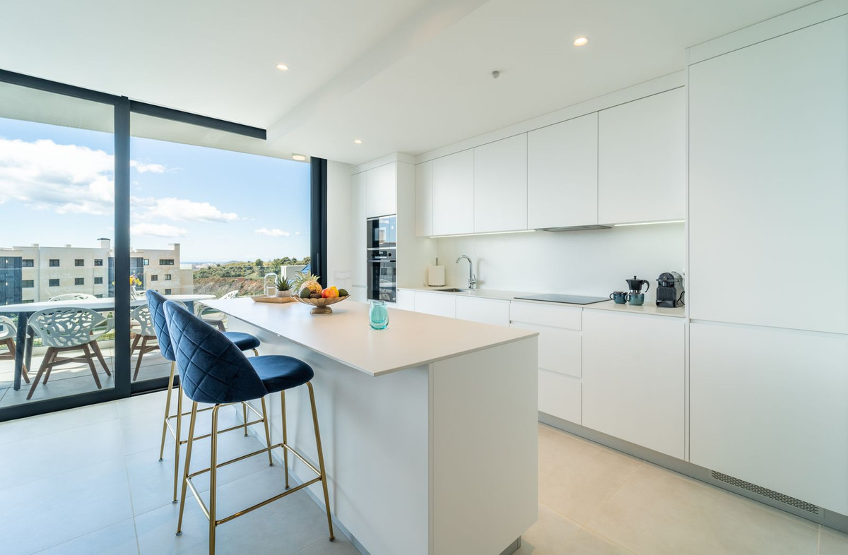 2 Bed Apartment for sale in Fuengirola Costa Del Sol, Málaga, Spain