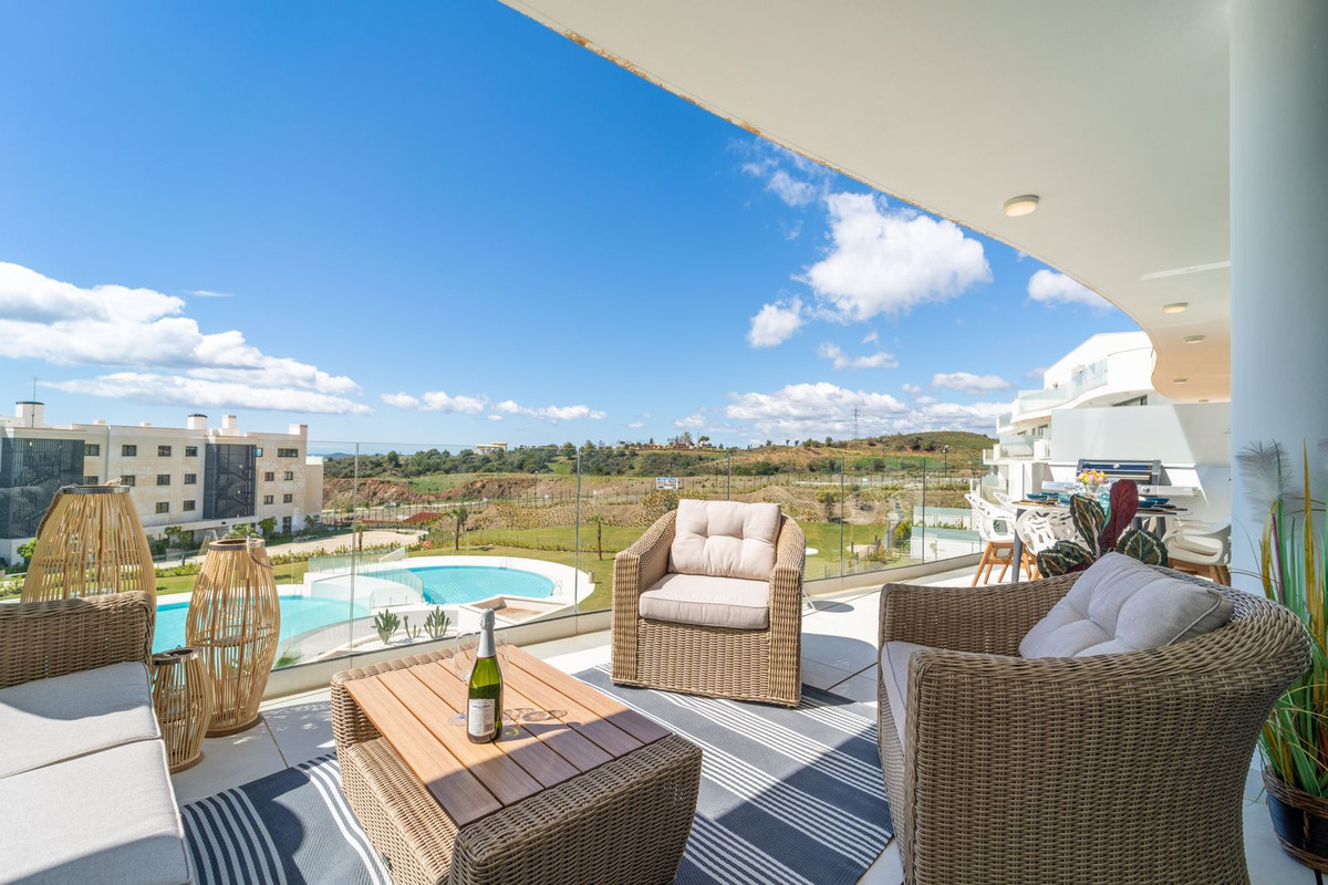 2 Bed Apartment for sale in Fuengirola Costa Del Sol, Málaga, Spain