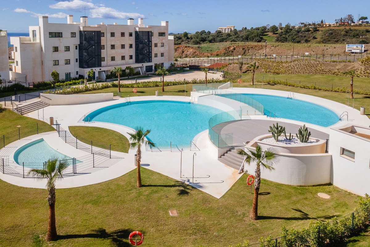 2 Bed Apartment for sale in Fuengirola Costa Del Sol, Málaga, Spain