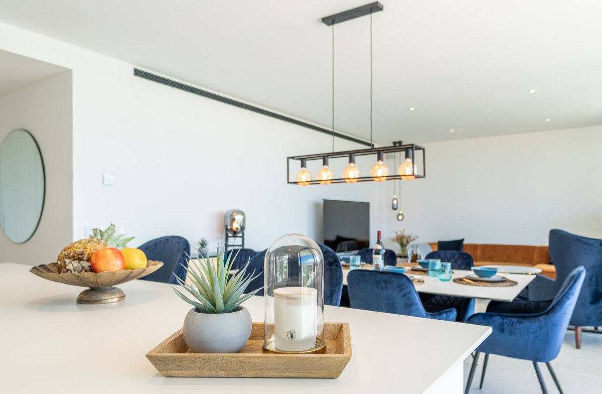 2 Bed Apartment for sale in Fuengirola Costa Del Sol, Málaga, Spain