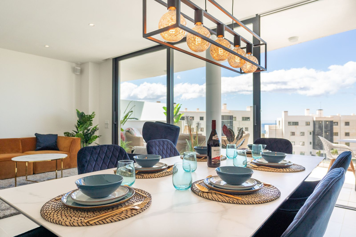 2 Bed Apartment for sale in Fuengirola Costa Del Sol, Málaga, Spain