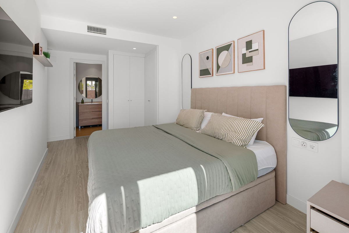 Se vende Apartamento Planta Baja de 2 dormitorios en Costa Del Sol, Málaga, España