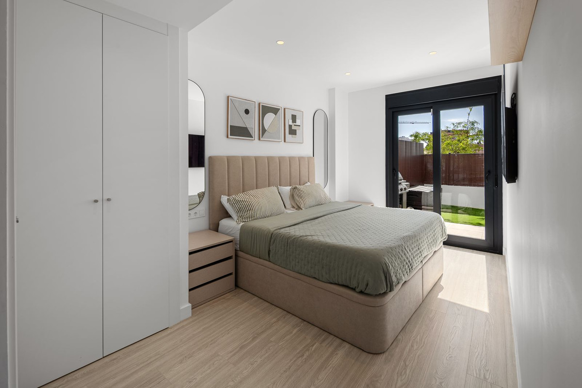 Se vende Apartamento Planta Baja de 2 dormitorios en Costa Del Sol, Málaga, España