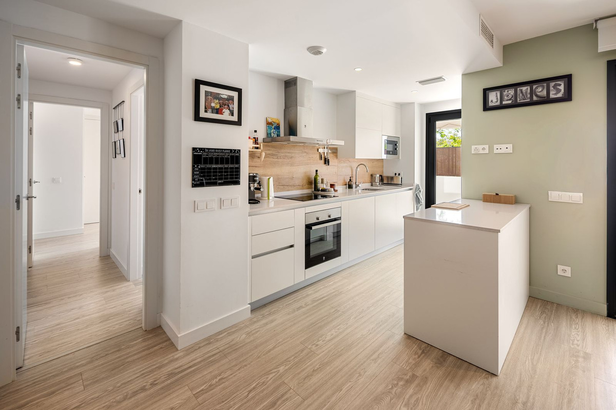 Se vende Apartamento Planta Baja de 2 dormitorios en Costa Del Sol, Málaga, España