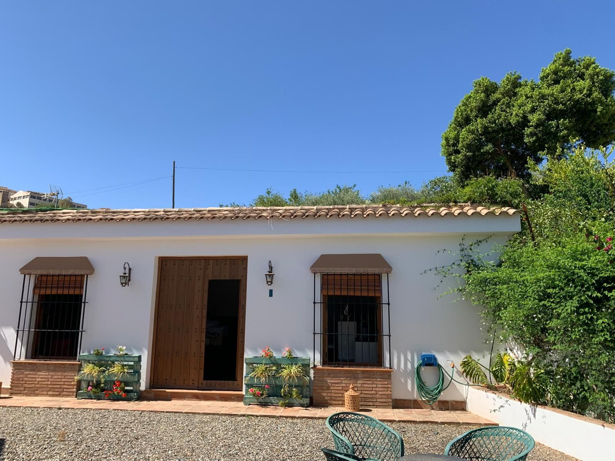 3 Bed Townhouse for sale in Alora Costa Del Sol, Málaga, Spain