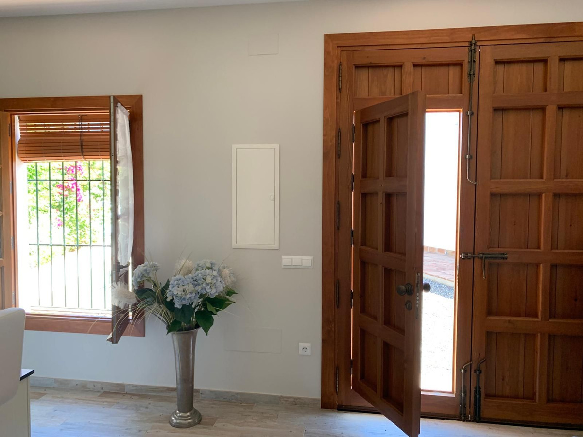 3 Bed Townhouse for sale in Alora Costa Del Sol, Málaga, Spain
