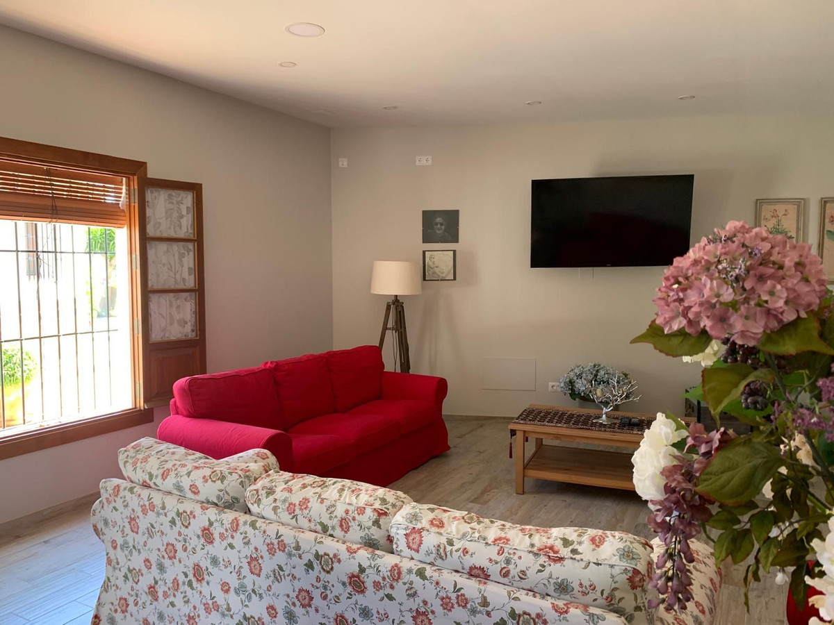 3 Bed Townhouse for sale in Alora Costa Del Sol, Málaga, Spain