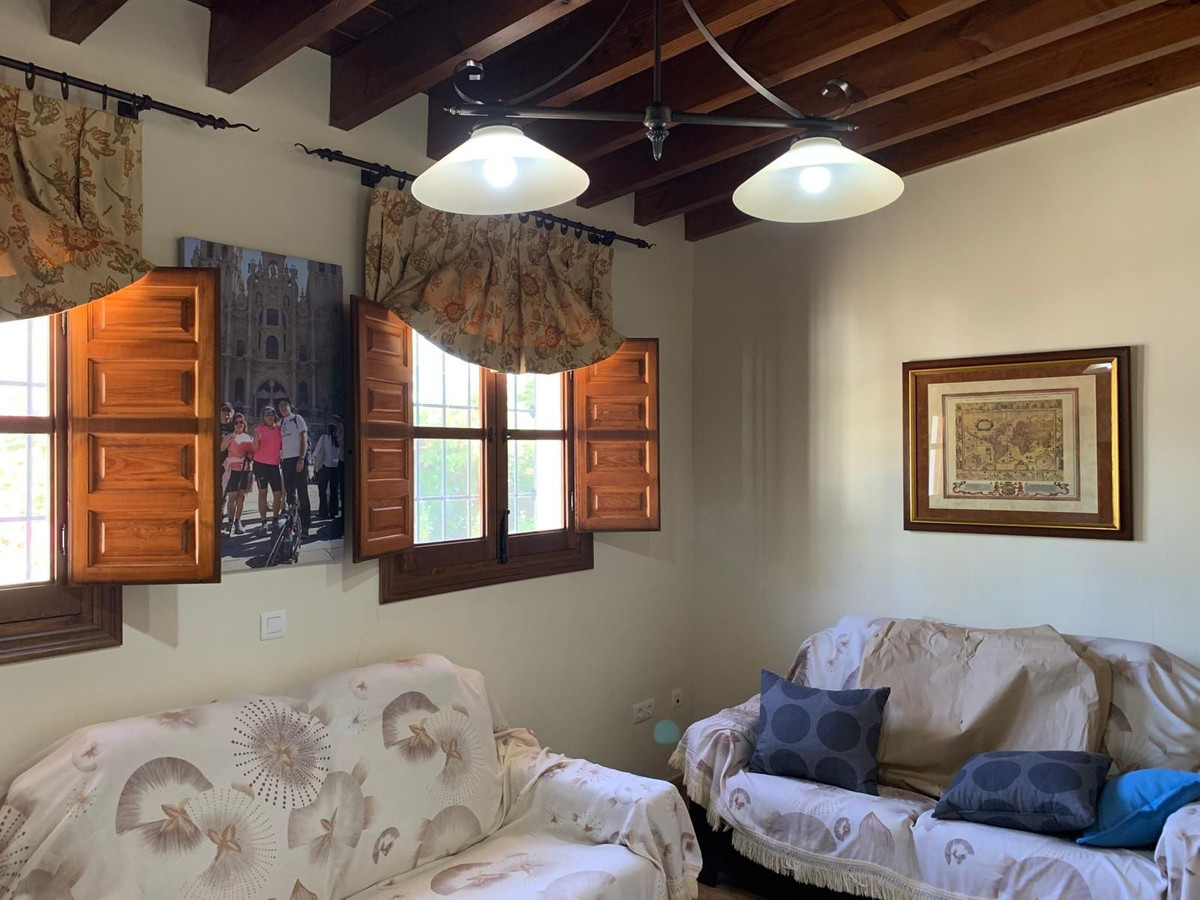 3 Bed Townhouse for sale in Alora Costa Del Sol, Málaga, Spain
