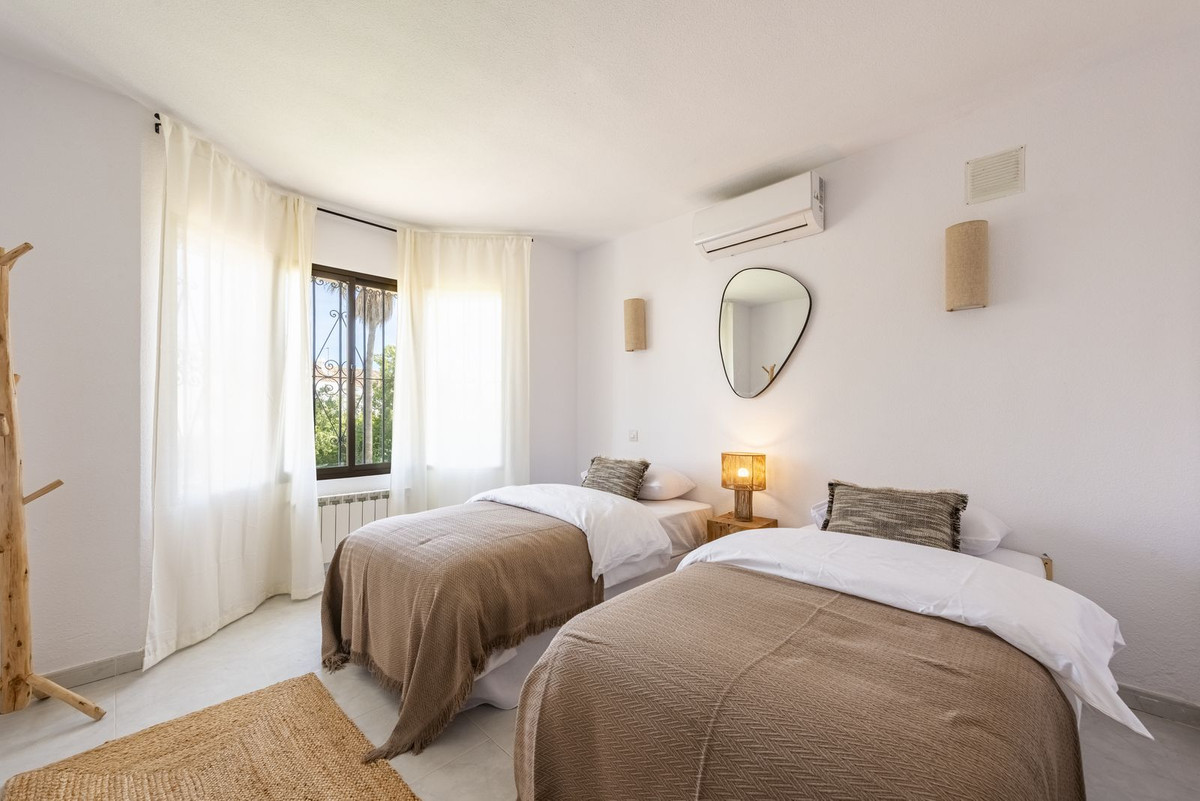 3 Bed Townhouse for sale in Atalaya Costa Del Sol, Málaga, Spain