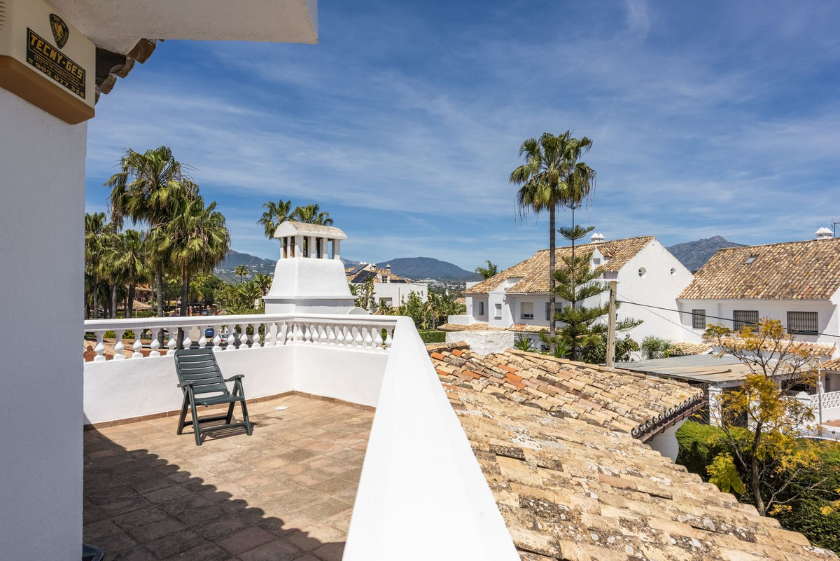 3 Bed Townhouse for sale in Atalaya Costa Del Sol, Málaga, Spain