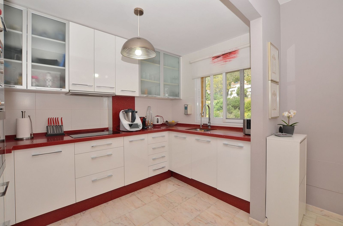 3 Bed Apartment for sale in Benalmadena Pueblo Costa Del Sol, Málaga, Spain