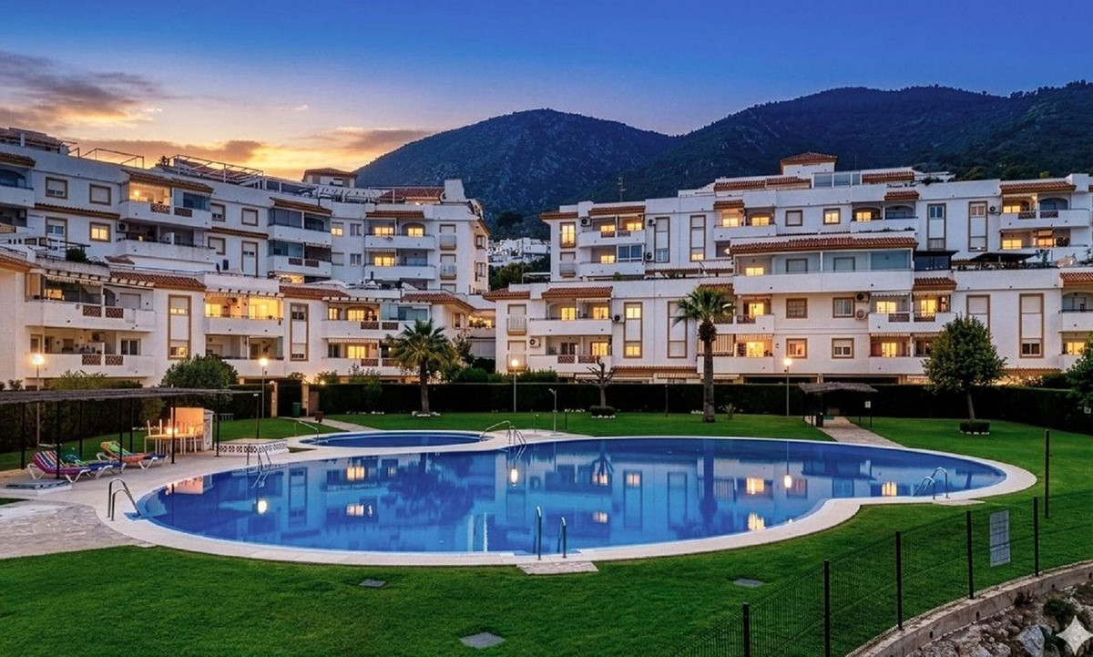 3 Bed Apartment for sale in Benalmadena Pueblo Costa Del Sol, Málaga, Spain