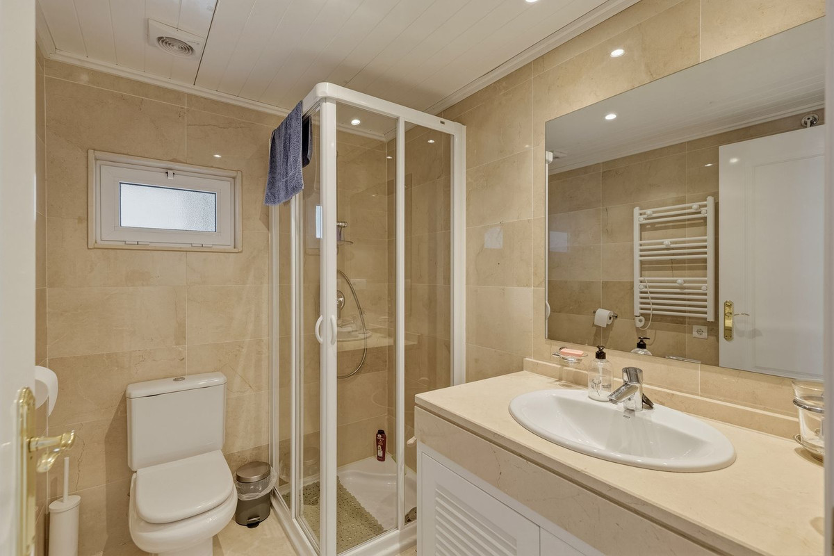 3 Bed Apartment for sale in Los Arqueros Costa Del Sol, Málaga, Spain