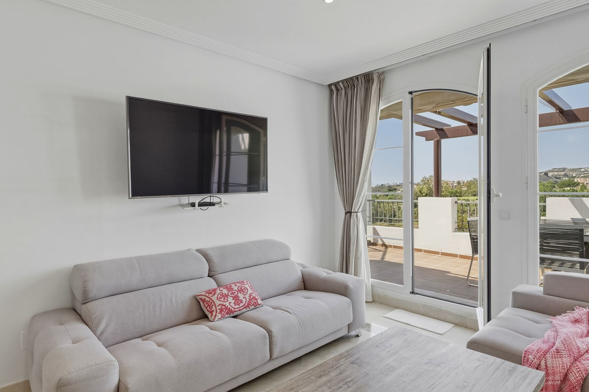 3 Bed Apartment for sale in Los Arqueros Costa Del Sol, Málaga, Spain